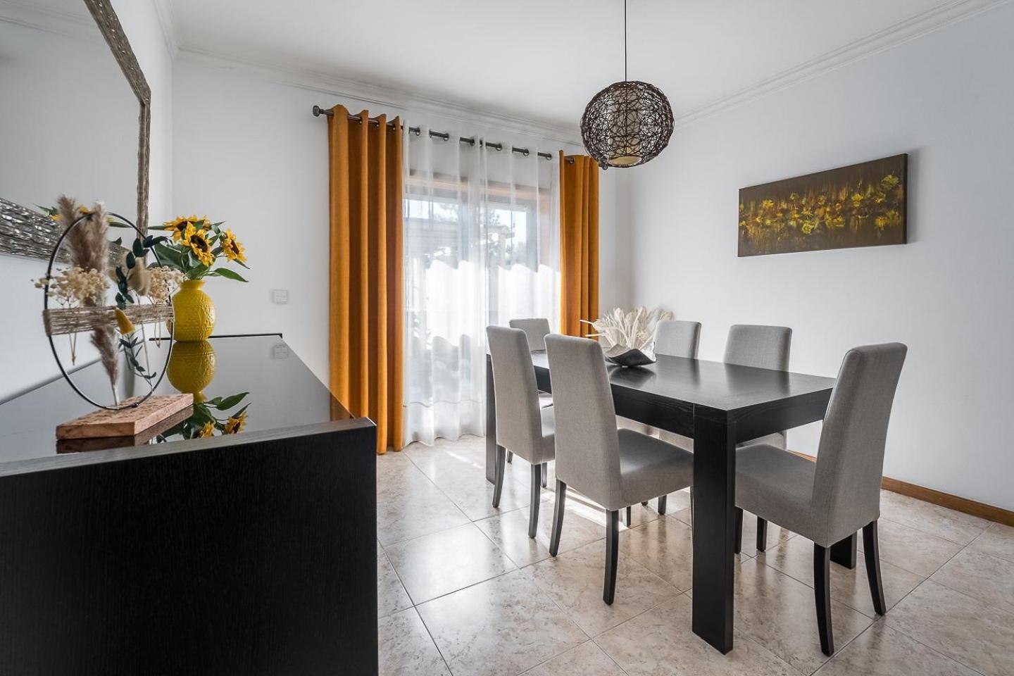 Guestready - Rio Tinto Terrace Apartment Luaran gambar
